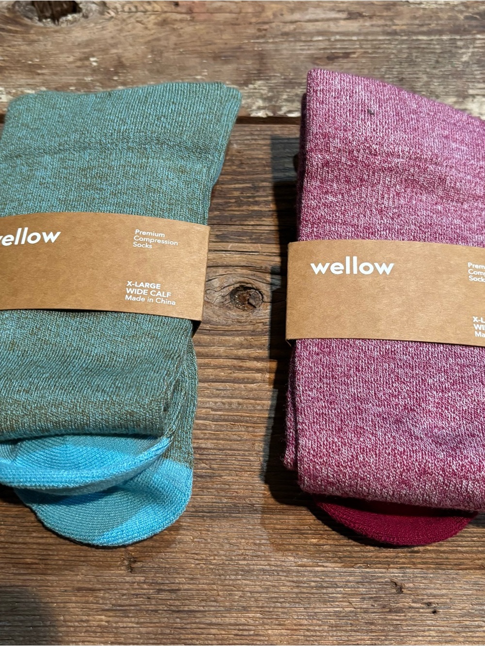 Wellow Men's Compression Socks - Teal and Pink